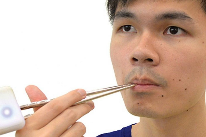 Лизни студень: ученый из Японии представил съедобный дисплей