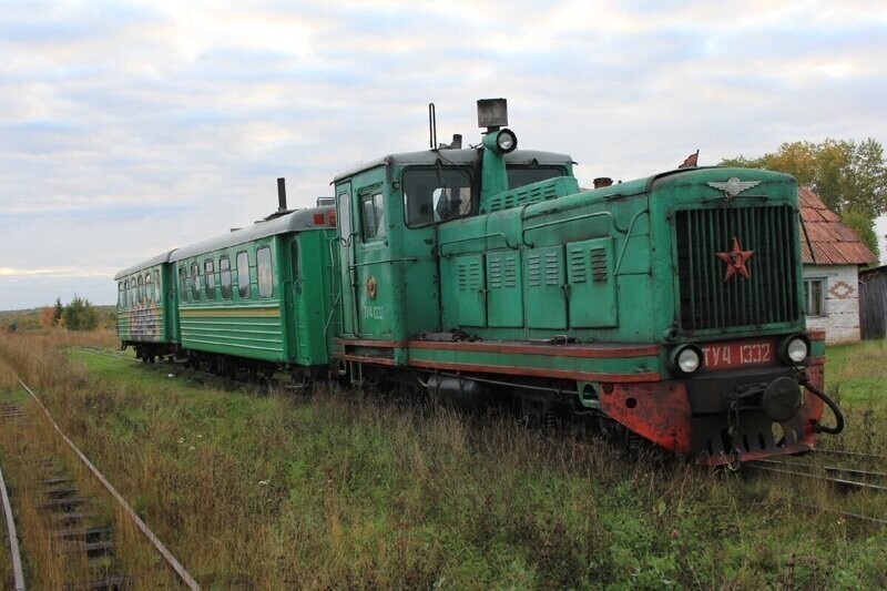 Поезд на станции Санкино Алапаевской узкоколейной железной дороги