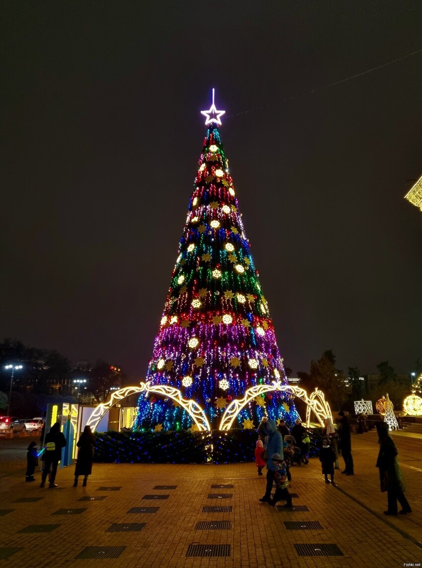 Немного новогоднего настроения из южной столицы Казахстана