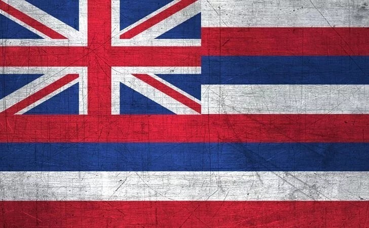 Флаг Гавайев специально выглядит как сочетание британского и американского флагов.