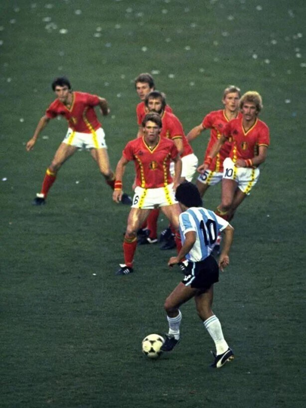 Диего Марадона - Бельгия. 1982 г.