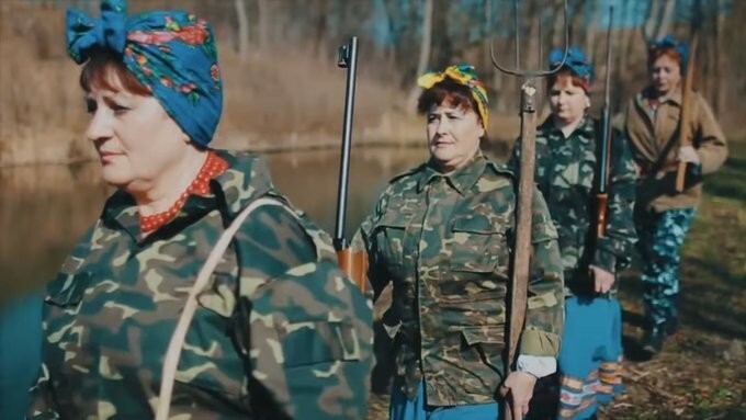"Куда вы нас посылаете?": украинки возмутились новым приказом Минобороны о постановке женщин на воинский учет