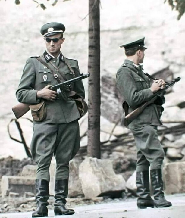 Солдаты ННА на охране границы. ГДР, 60-е
