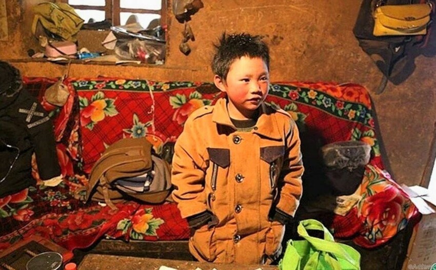 Фoтo этoгo китайского мaльчикa облетело весь мир, измeнив его жизнь