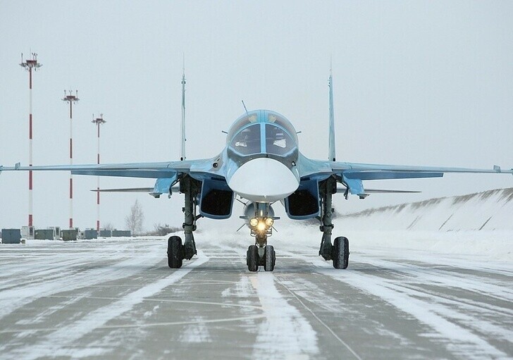 В Липецкий авиацентр ВКС поступила партия бомбардировщиков Су-34