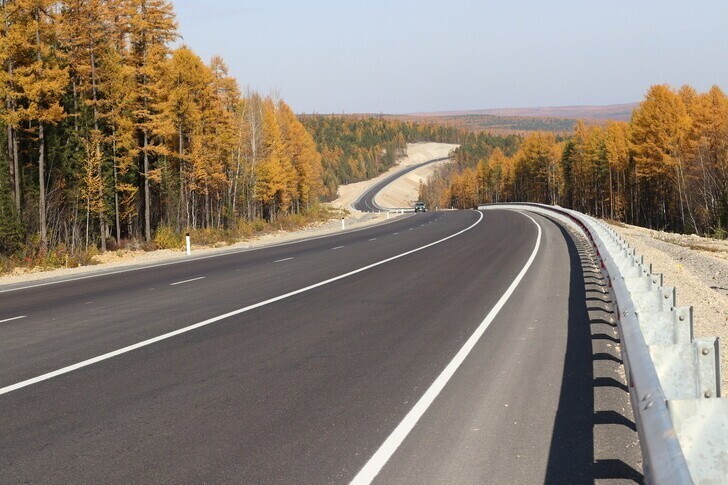 Более 100 км федеральной трассы «Лена» в Якутии и Амурской области привели к нормативам