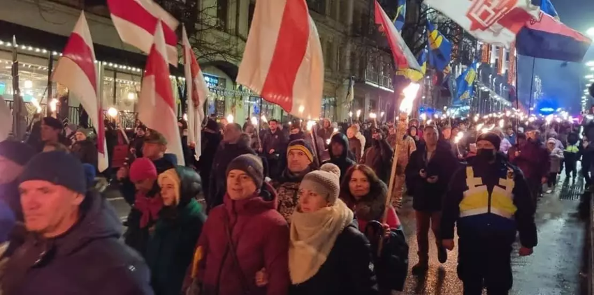 Факельное шествие в честь Бандеры по Киеву изменило маршрут