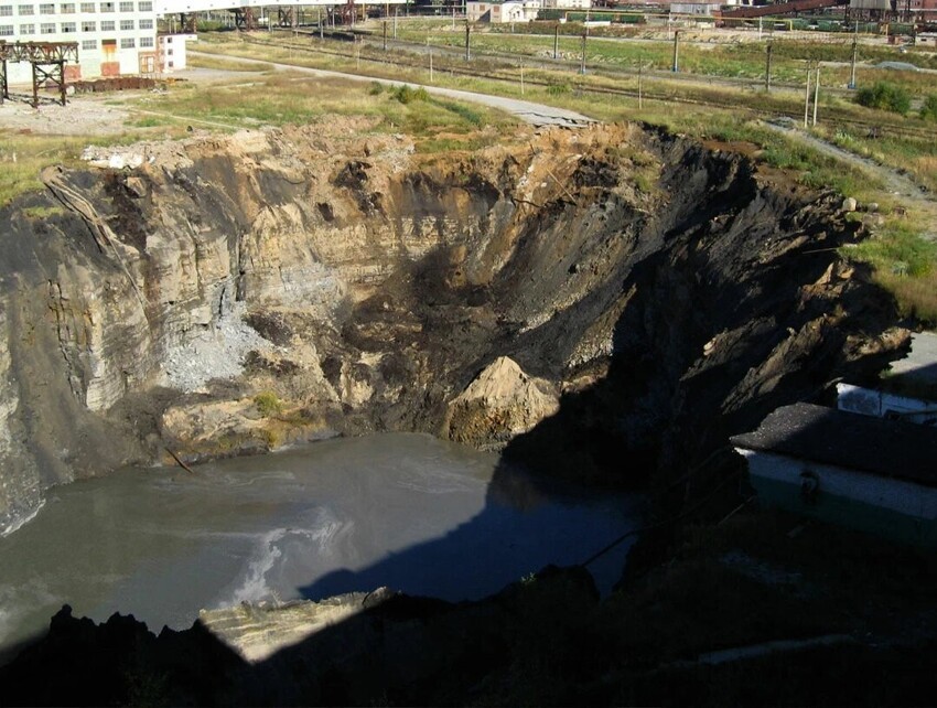 Провалы в березниках фото