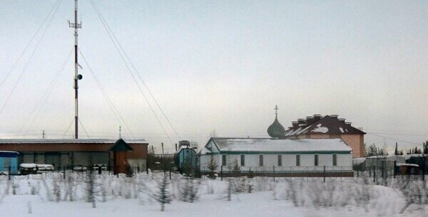 Церквушка в поселке Правохетинский