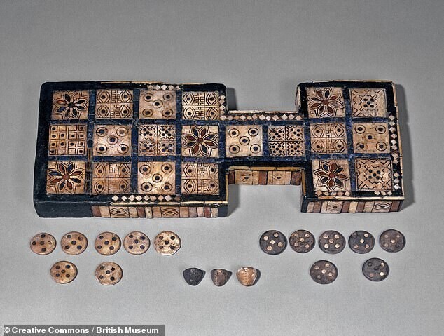 На раскопках в Омане нашли древние каменные нарды