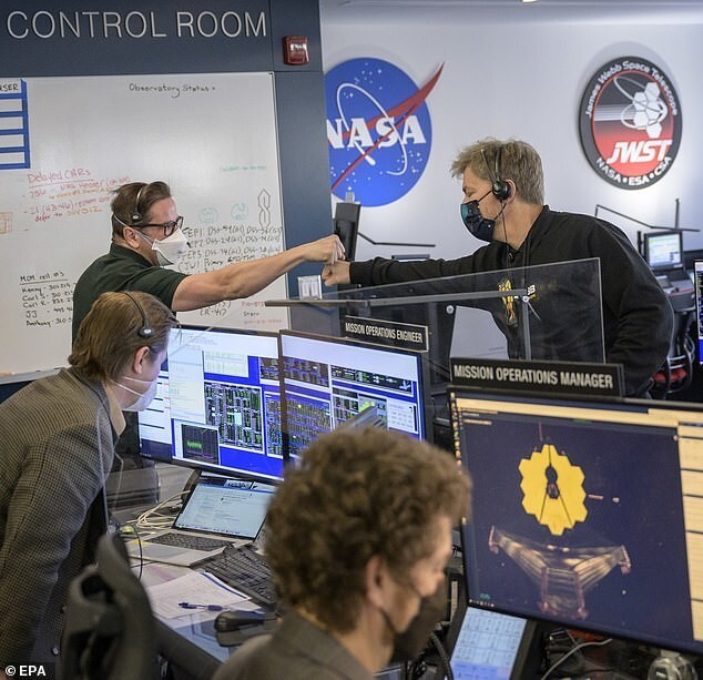 NASA ликует: Телескоп «Джеймс Уэбб» успешно развернул основное зеркало в космосе