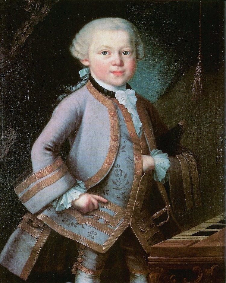 Моцарт начал писать музыку в 5 лет