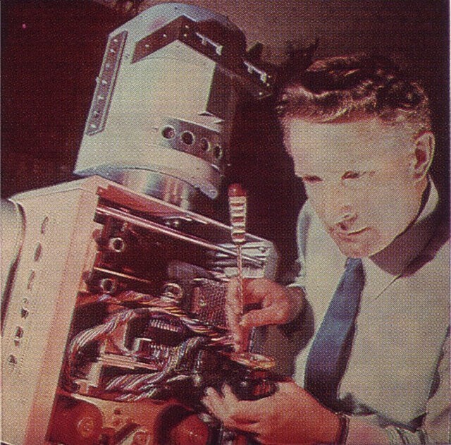 Техническое чудо в СССР 1960-х годов. На что был способен робот-секретарь