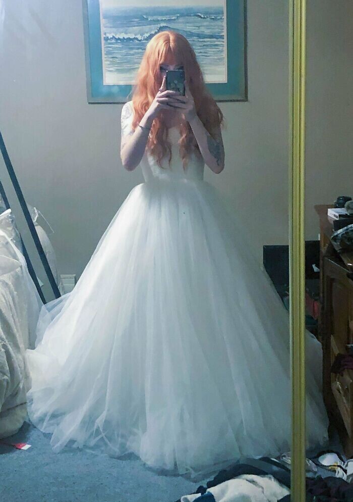 2. "Свадебное платье моей мечты (и моего размера) за 40 долларов"