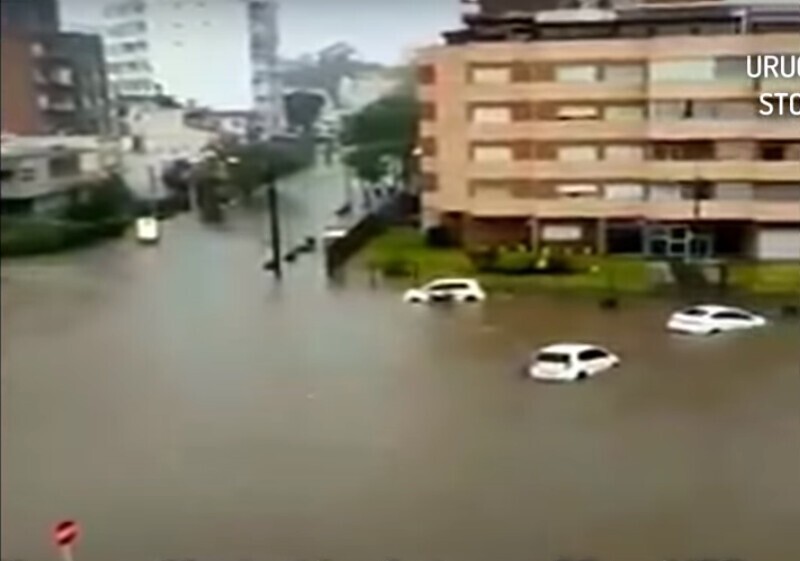 Видео из Монтевидео: стихия разбушевалась