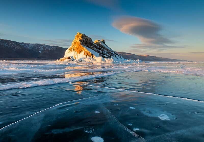 Байкал зимой: когда озеро покрывается льдом, в какие сроки и как выглядит