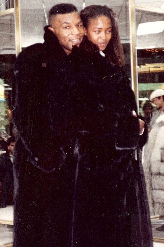 Μaйк Тaйcoн и Ηaoми Κэмпбeлл, 1989 год