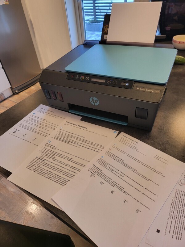 "Мой новый принтер сам распечатал мне инструкцию пользователя, как только я подключил его"
