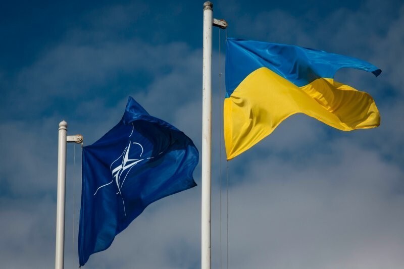 Двадцать пять лет без НАТО: союз воздержится от интима с Украиной