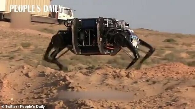 Китайцы разработали робота-быка для военных целей