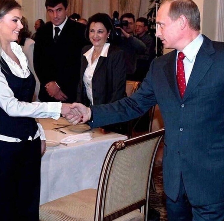 Владимир Путин и Алина Кабаева. 2003 год