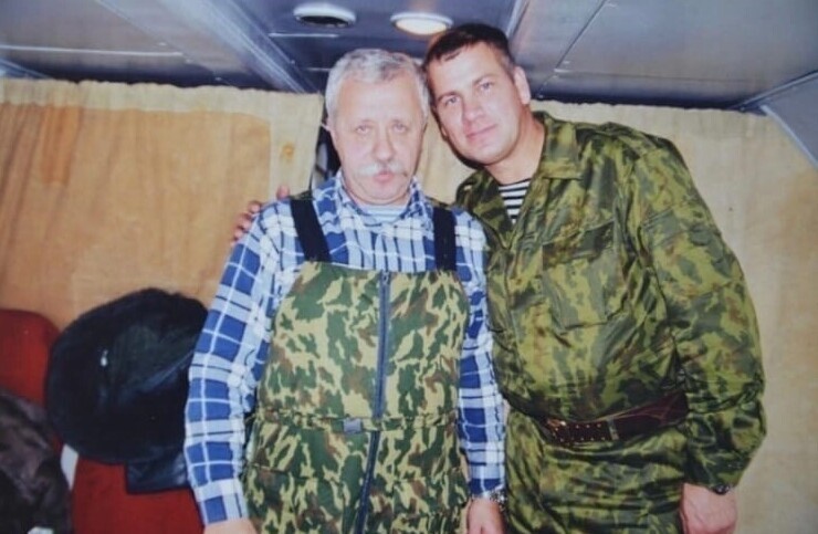 Одно из многочисленных посещений военнослужащих в Чечне Леонидом Якубовичем