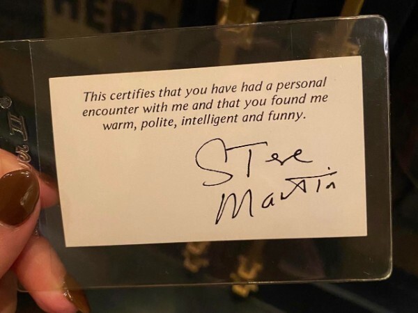 19. "Если вы когда-нибудь случайно встретите Стива Мартина, он выдаст вам такую карточку в качестве доказательства, что вы его видели"