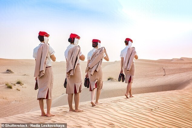 Стюардессы Emirates боятся "весовой полиции"