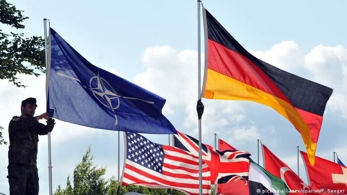 Немцы выступили с предложением о роспуске НАТО