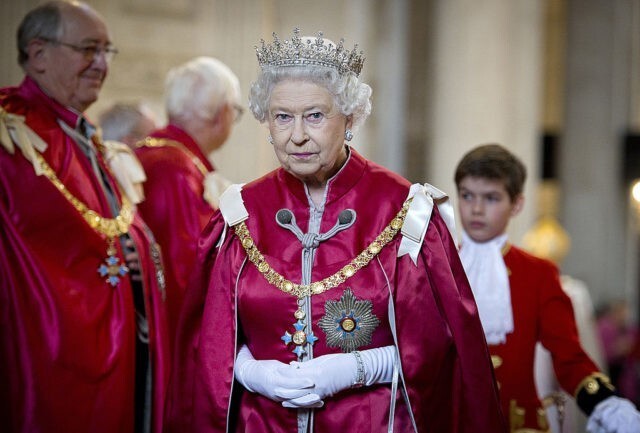 12. Королева не является самым богатым человеком в Великобритании