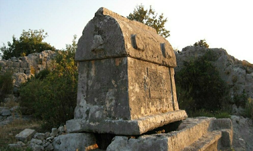 Виды ликийских гробниц