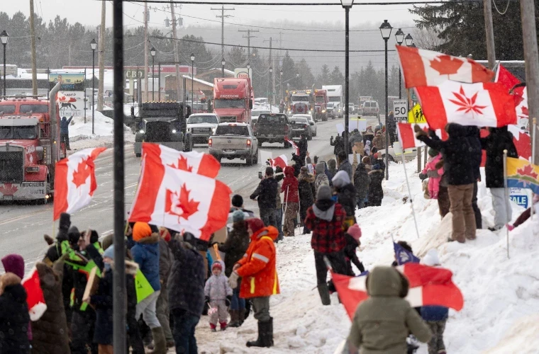 "Конвой свободы": дальнобойщики в Канаде вышли на забастовку из-за антиковидных мер