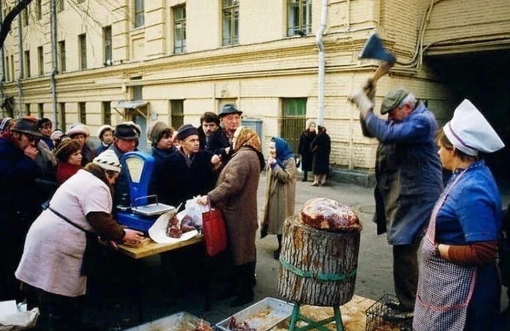 Продажа мяса на Грузинском валу. 1988 год