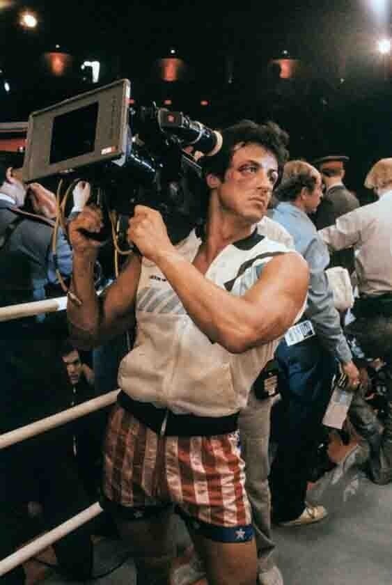 Слай проверяет камеру на съёмках Рокки IV, 1985 год