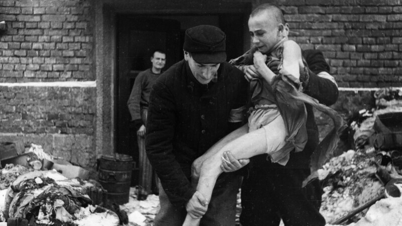 Спасение 15-летнего советского мальчика Ивана Дудника, Освенцим, 1945 год