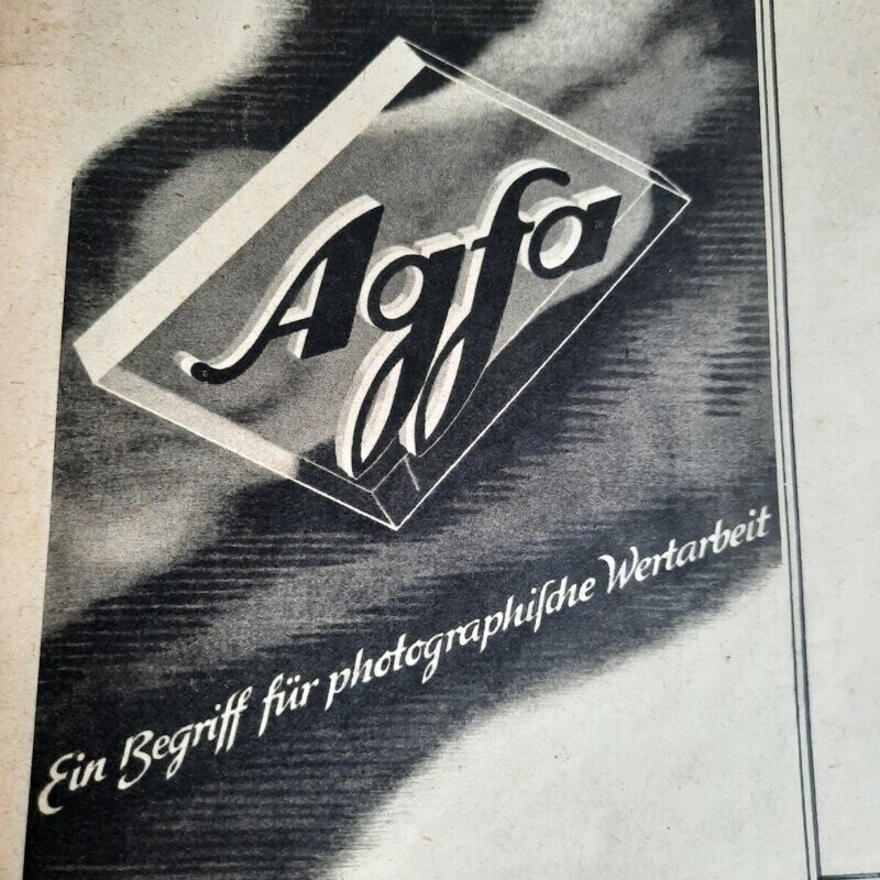 Хорошо известная Агфа. Составная часть корпорации ИГ Фарбен - объединение концернов Германии, часть из которых прекрасно известны всем сегодня, Basf, Agfa, Bayer и другие. Корпорация известна, тем, что производила газ  Циклон Б