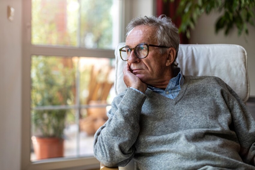 Почему по мере приближения старости люди начинают особенно переживать по поводу одиночества?