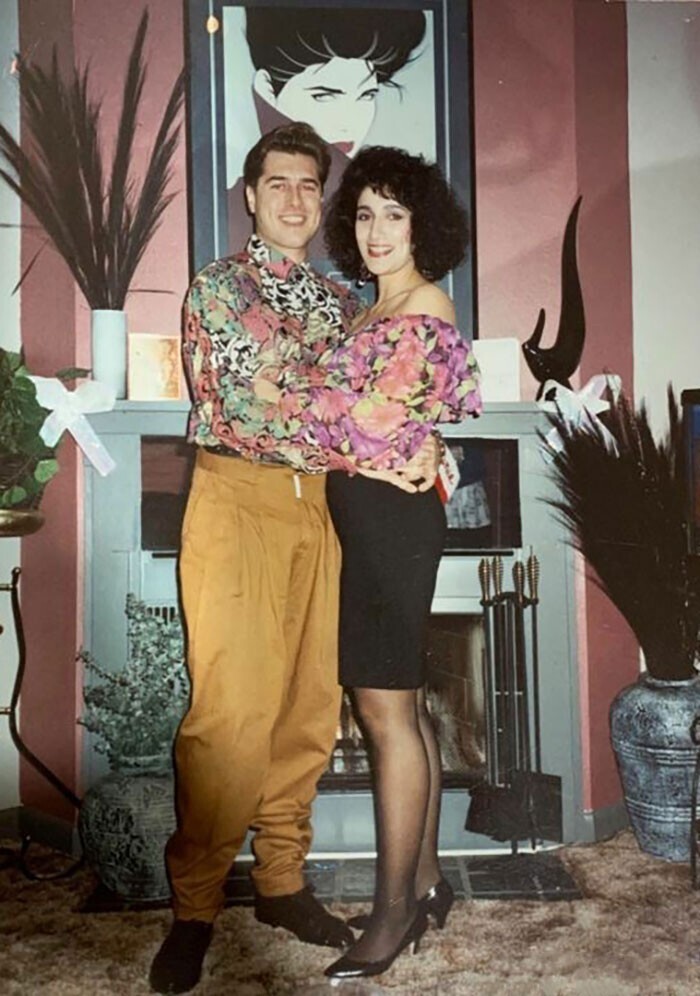 "Мои родители, 1980-е. Им явно нравились цветочные принты"