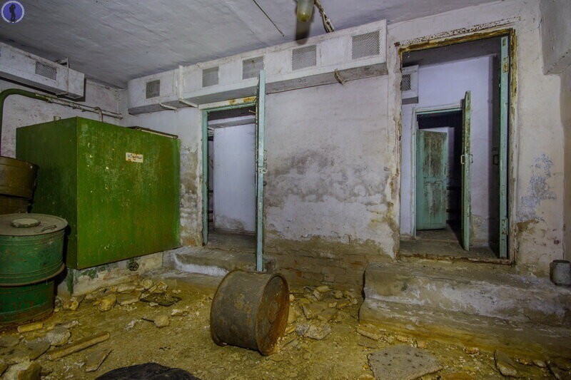 Забытое убежище закрытой кондитерской фабрики "Спутник"