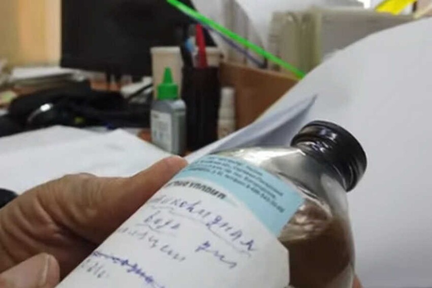 Кошмар больных в Хакасии: терапевт лечит COVID «мертвой водой», а гнойную ангину – луковой ингаляцией