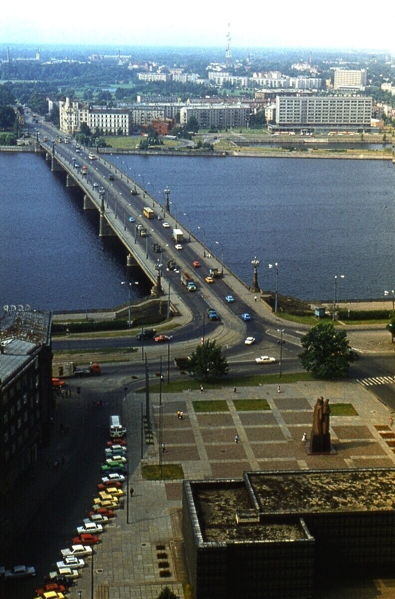 Мост через реку Даугава