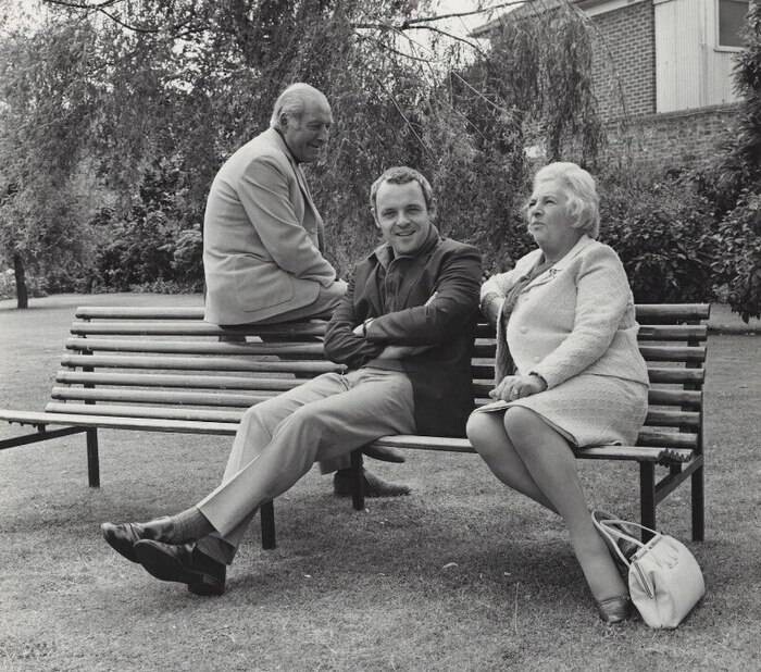 Энтони Хопкинс с родителями, 1960-е