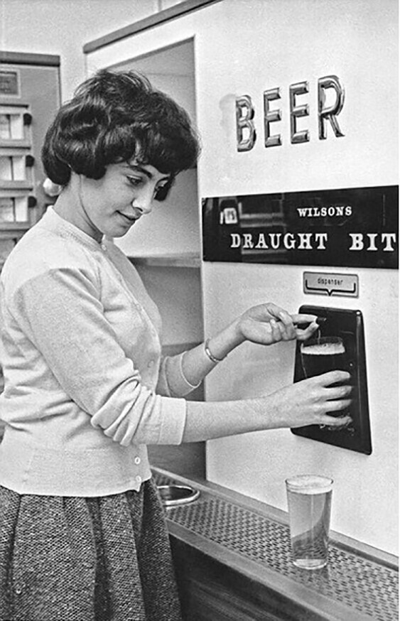 Разливное пиво из автомата. США, 1950 год