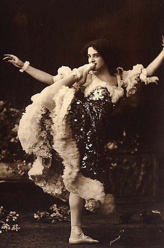 Лили Флексмор, звезда водевиля, 1905 год