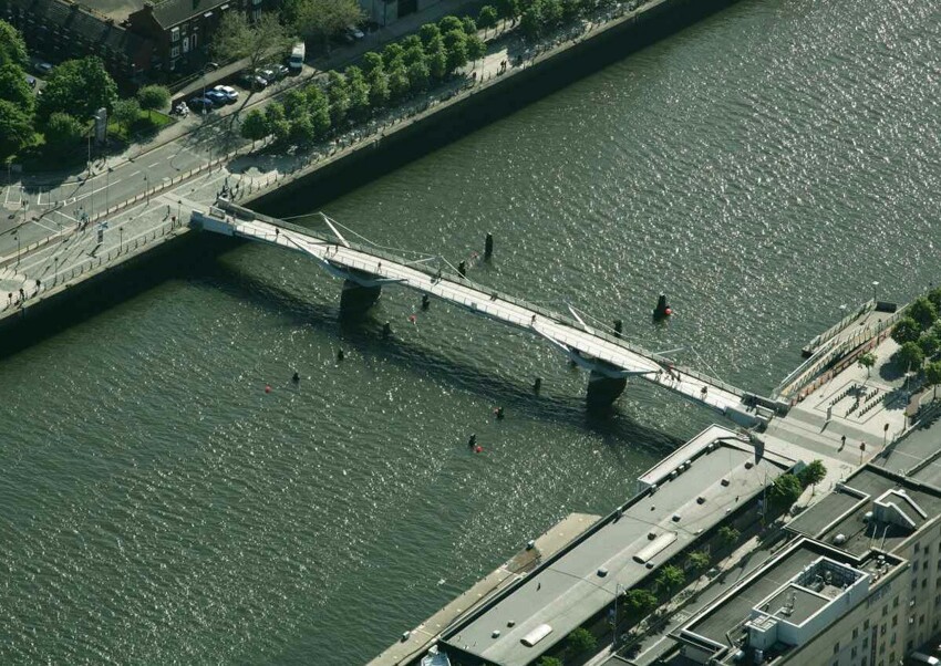 В Ирландии построили мост, но не могли развести его 4 года, потому что потеряли пульт
