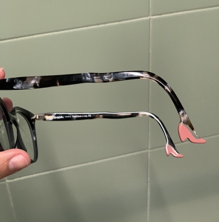 Очки для настоящих модниц: и очки и каблучки