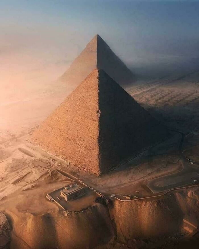 22. "Потрясающий вид на пирамиды Гизы"