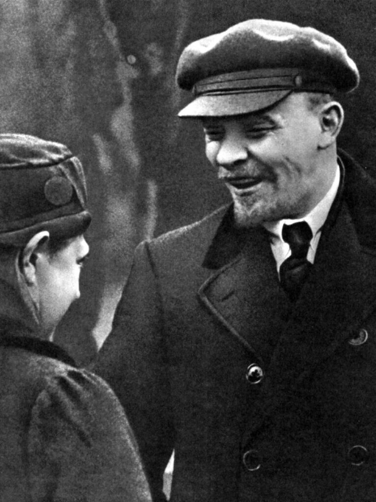 Владимир Ленин и Надежда Крупская. 1 мая 1919 года
