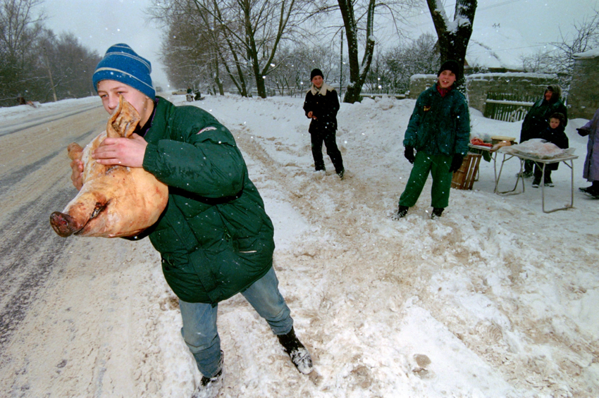 Интересные фотографии 1990 -х от Юганск за 19 февраля 2022