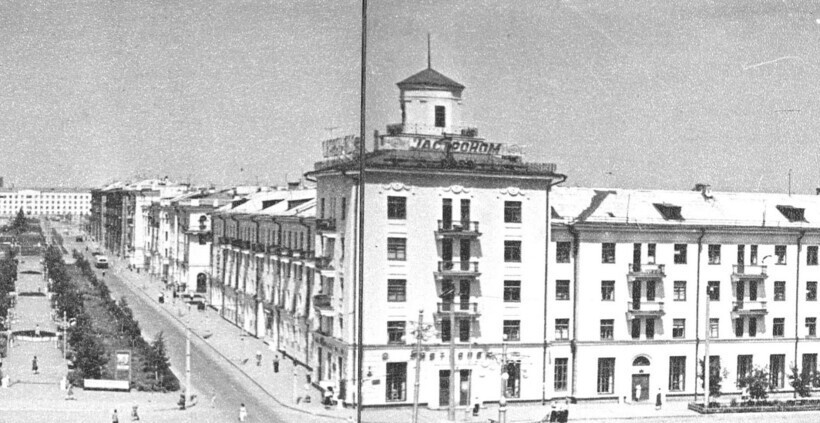 Для чего на крышах домов в СССР возводили загадочные башенки